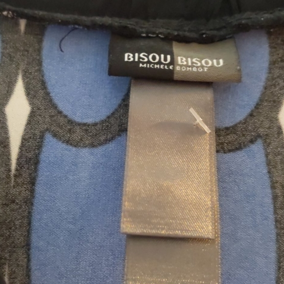 Bisou Bisou Dress - Picture 3 of 3